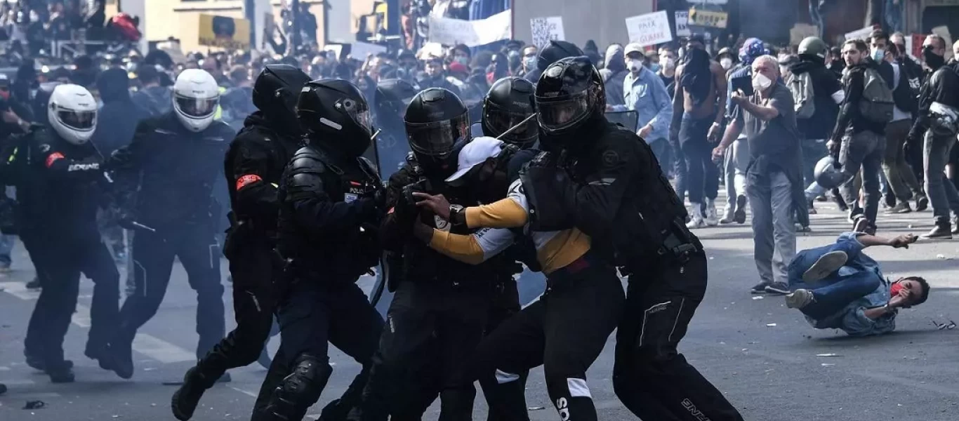 Στο «κόκκινο» το Παρίσι - Οι αρχές προχώρησαν σε 22 συλλήψεις μετά τα βίαια επεισόδια